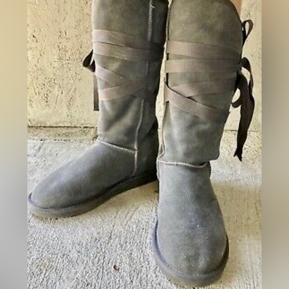 EMU wool lined suede boots - Picture 2 of 7